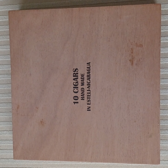 Latitude Zero Wood Cigar Box - Picture 10 of 10